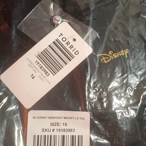 ❤️NWT VINTAGE TORRID MICKEY MOUSE KNEE LENGTH TULLE ILLUSION NECK SKATER DRESS - Picture 4 of 16